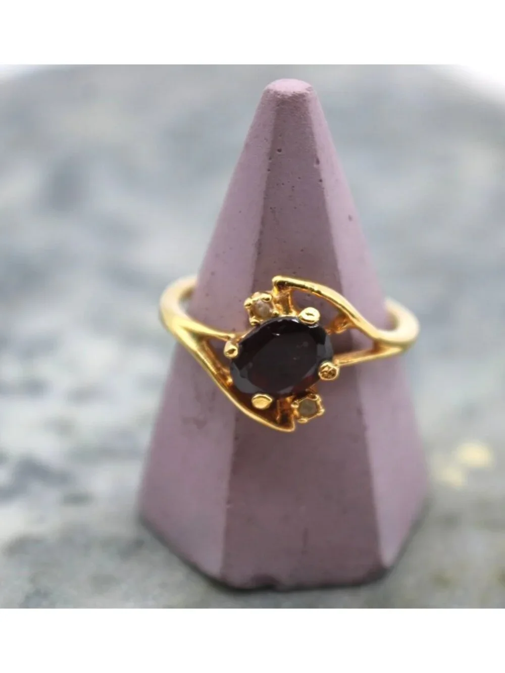 Amethyst Gemstone and Clear Rhinestones Ring Gold Tone Size 7.5 Elegant Dainty